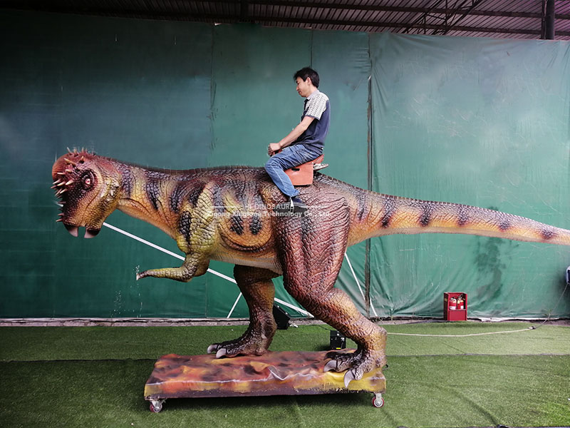 Realistic Animatronic Pachycephalosaurus Stationary Ride In Dinosaur Park